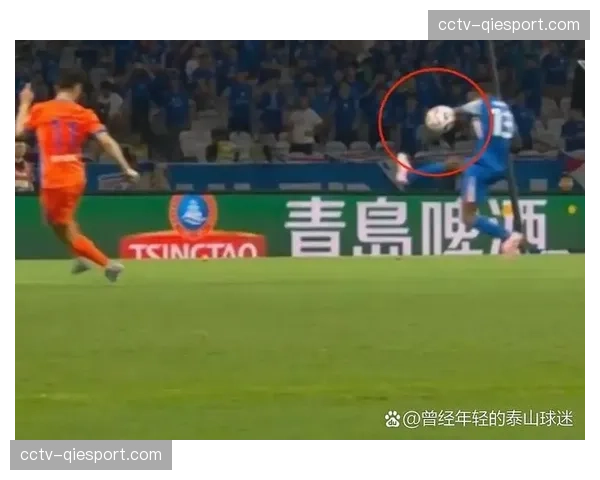 观点分析：VAR未介入引争议，裁判委员会认定点球判罚正确